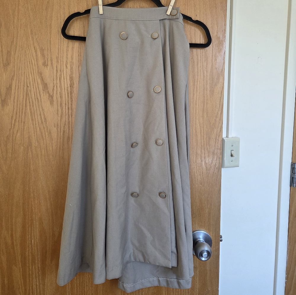 CLEARANCE Elegant Beige Buttoned Women's Skirt